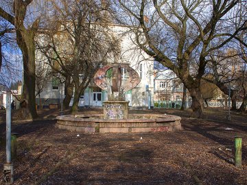 «Це місце було значно загадковішим»: луцький сквер 10 років тому