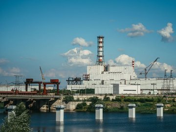 Росіяни зберігають ракети та іранські дрони на території Курської АЕС, –  розвідка