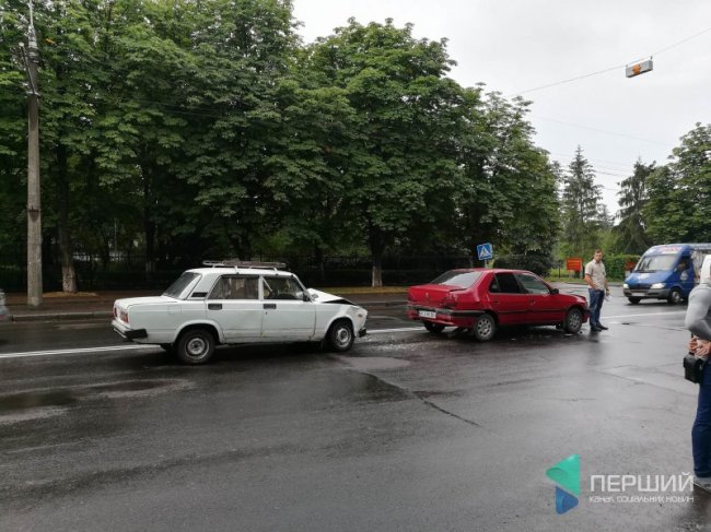 У Луцьку зіткнулися три автівки. ФОТО