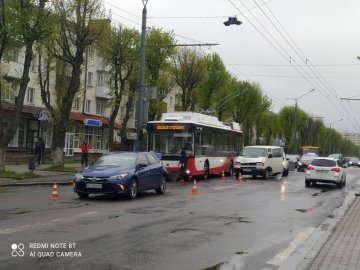 У Луцьку на проспекті Волі зіткнулися дві автівки