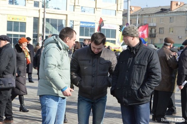 Майдан у Луцьку: Віче і хода на ДПЗ. ФОТО
