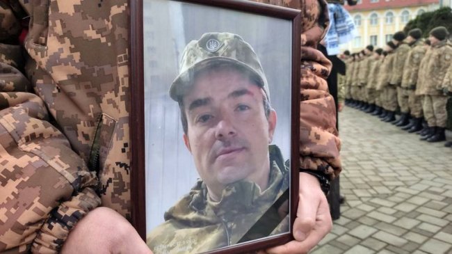 Сумний день: у Луцьку поховали двох загиблих Героїв