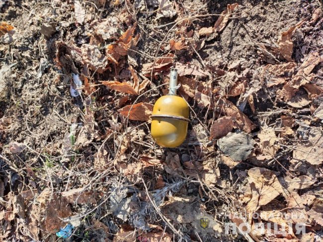 У Сумах чоловік із гранатою погрожував підірвати відділення поліції