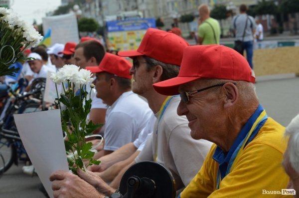 У Луцьку відбулися перегони на візках і хендбайках