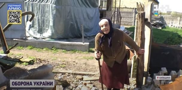 Бабуся, яка напекла пасок в зруйнованій печі на Київщині, пережила вже другу війну