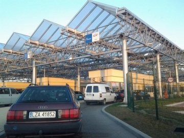 Через «Устилуг» 23-річна водійка хотіла провезти контрабандні цигарки в паливному  баку