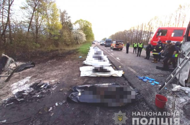 Загинуло 26 людей: повідомили деталі жахливої автотрощі на Рівненщині