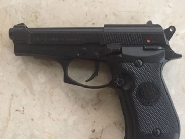 В «Устилузі» прикордонники вилучили пістолет у чоловіка