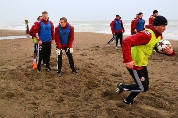 «Волинь» в Туреччині: тренування за будь-якої погоди. ФОТО