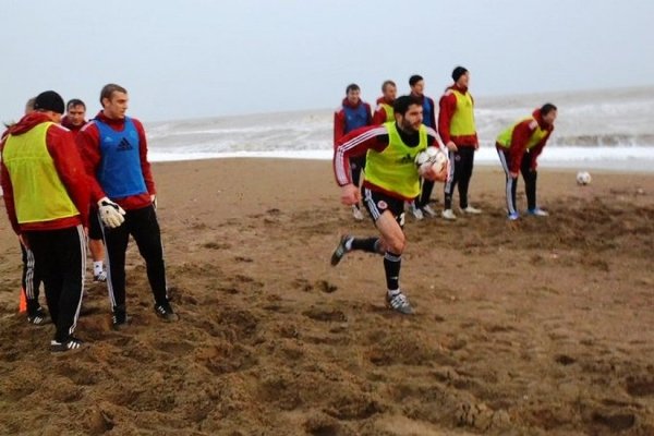 «Волинь» в Туреччині: тренування за будь-якої погоди. ФОТО