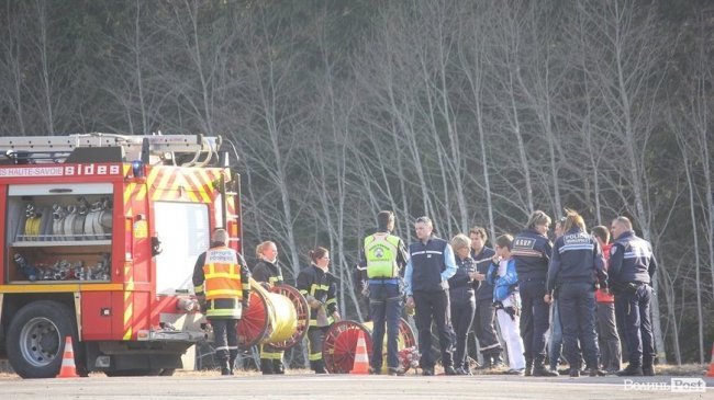 У французьких Альпах упав літак, є загиблі