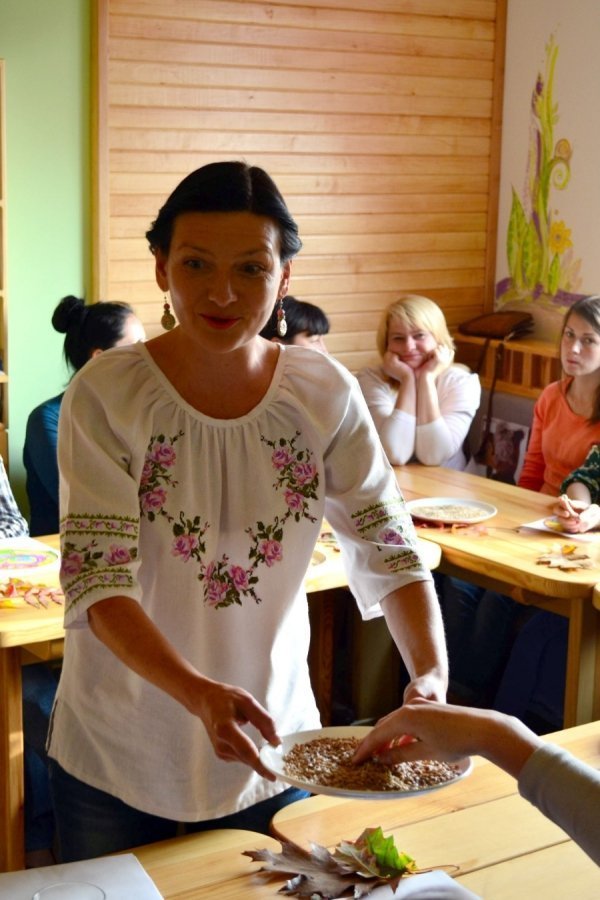 У Луцьку створювали арт-десерти з екологічно чистих продуктів. ФОТО