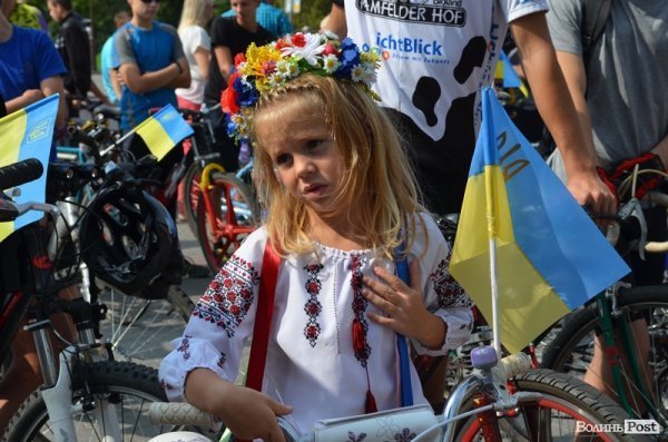 У Луцьку відбувся півтисячний велопробіг за Незалежність. ФОТО