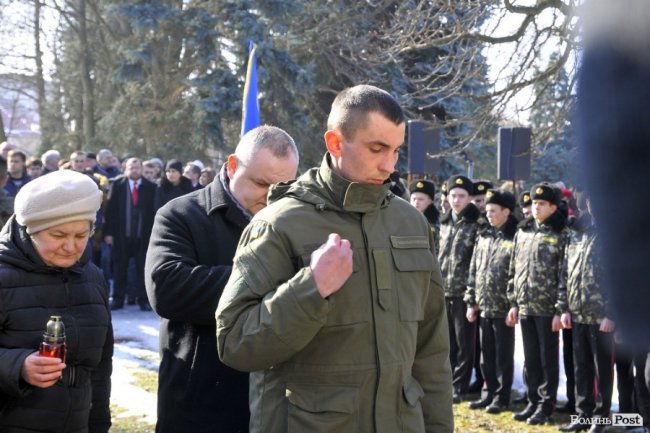 Сотні лучан вшанували пам’ять Героїв Небесної Сотні