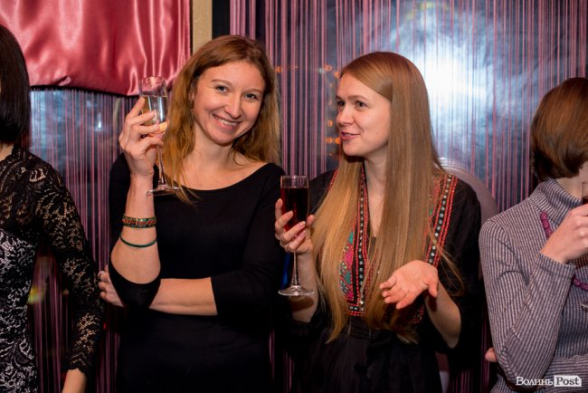 Рекламний менеджер Марія Лев та журналістка Василина Боруцька