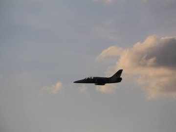 У небі над Луцьком – наша  авіація: чому 