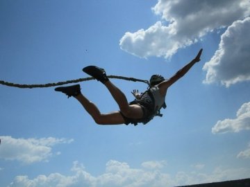 Лучанка, яка постраждала 5 років тому під час роуп-джампінгу, продовжує лікування 