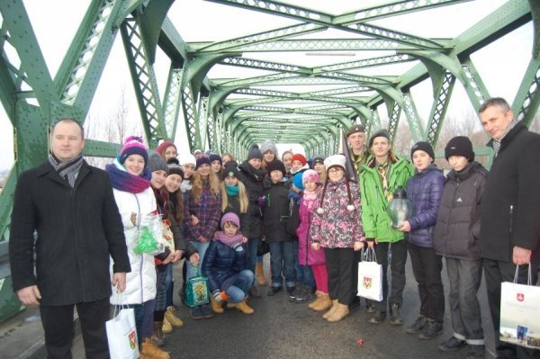 На Волинь привезли Вифлиємський вогонь миру. ФОТО