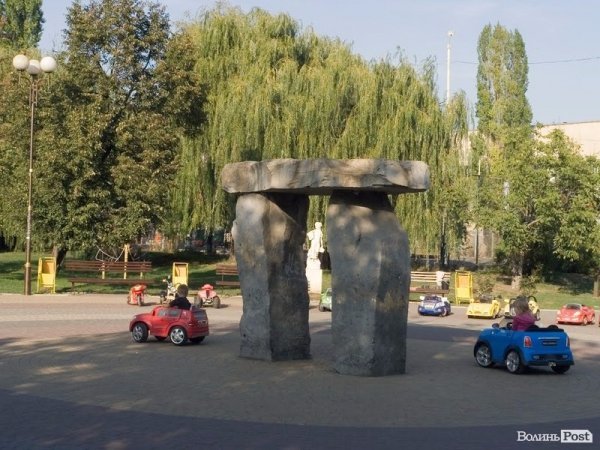 Місто троянд і фонтанів: відпочинок на Чорному морі. ФОТО