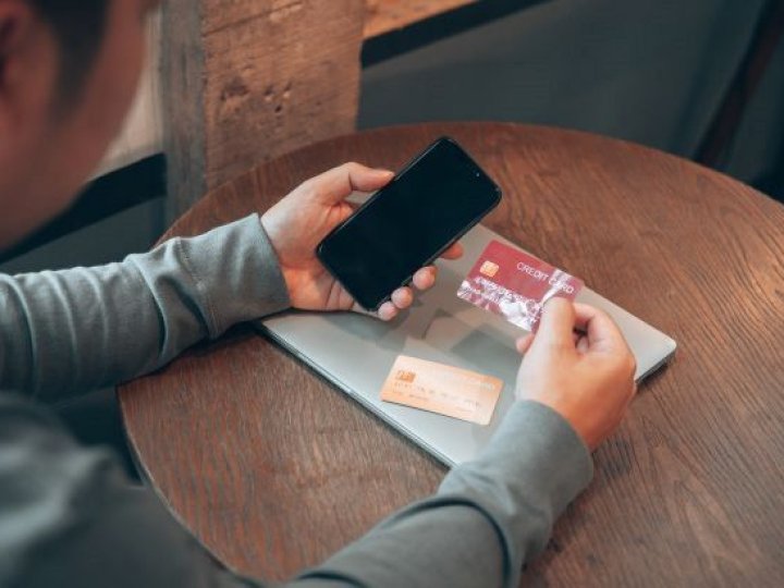 Слова, які дратують банки: за що можуть заблокувати рахунок