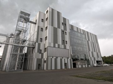 Нові робочі місця: на Волині збудували потужний борошномельний комлекс