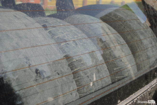 Стара гума позашляховика