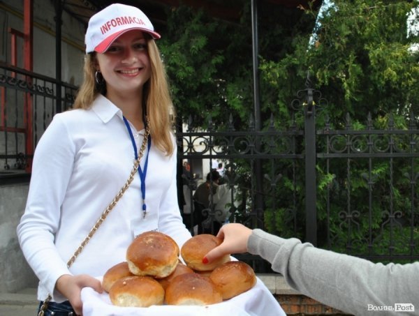 Президент Польщі приїхав у Луцьк помолитися. ФОТО