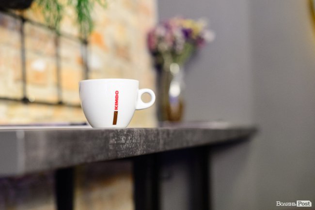 Як «Starbucks», тільки по-луцьки: у центрі міста – нова кав'ярня з особливою кавою і десертами. ФОТО*