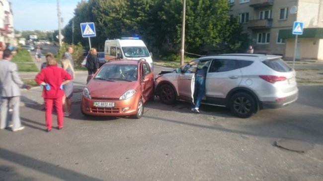 У Луцьку зіткнулися два автомобілі. ФОТО