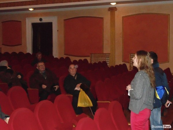 Лучанам показали фільм про банди Донецька. ФОТО