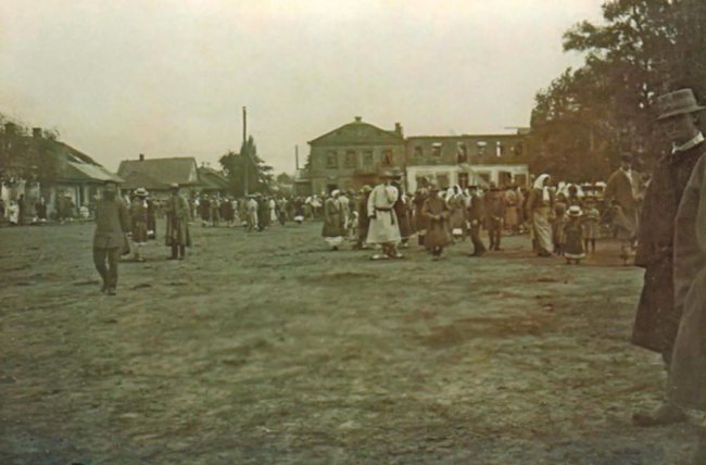 Опублікували раритетні фото селища Любешів