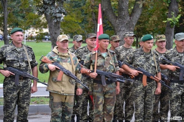 Терористи «розбомбили» більшість транспорту Луцького прикордонного загону. ФОТО