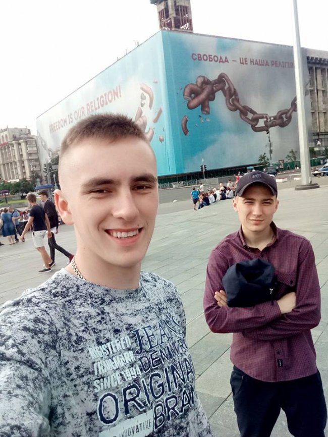 Йому б сьогодні було 19: матір побитого до смерті волинянина сумує за сином