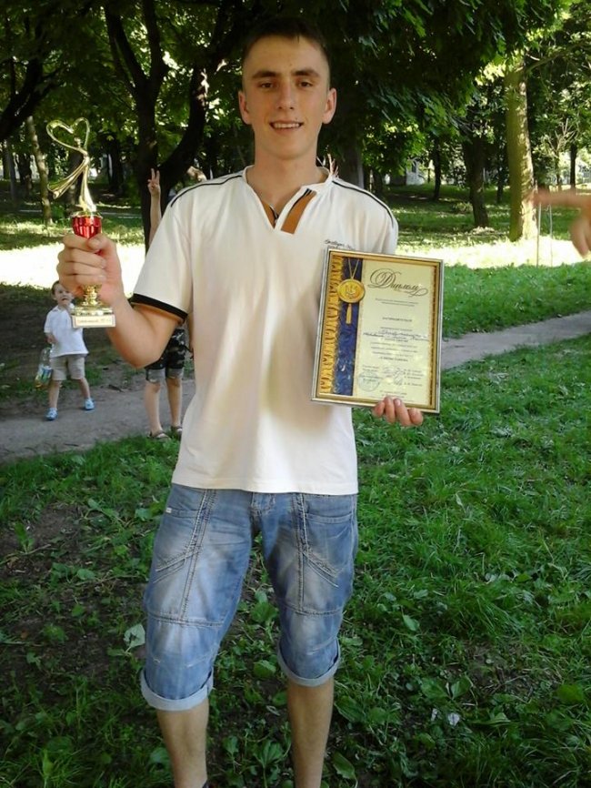 Йому б сьогодні було 19: матір побитого до смерті волинянина сумує за сином