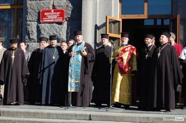 У Луцьку – посвята в студенти «європейського» вишу. ФОТО