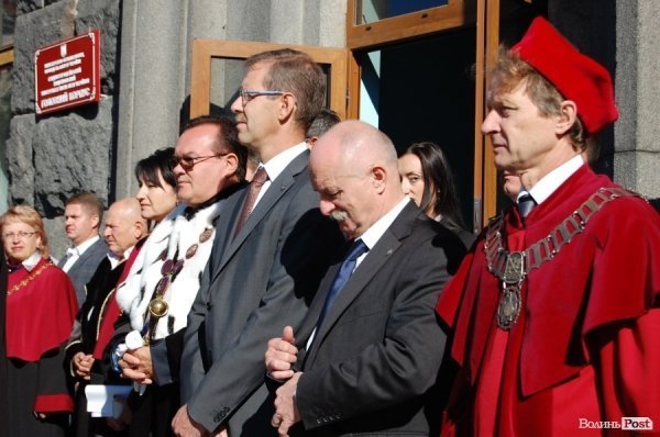 У Луцьку – посвята в студенти «європейського» вишу. ФОТО