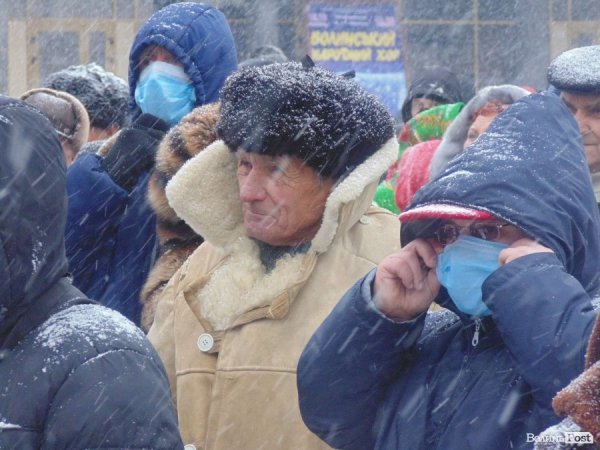 Віче на луцькому Євромайдані. ФОТО