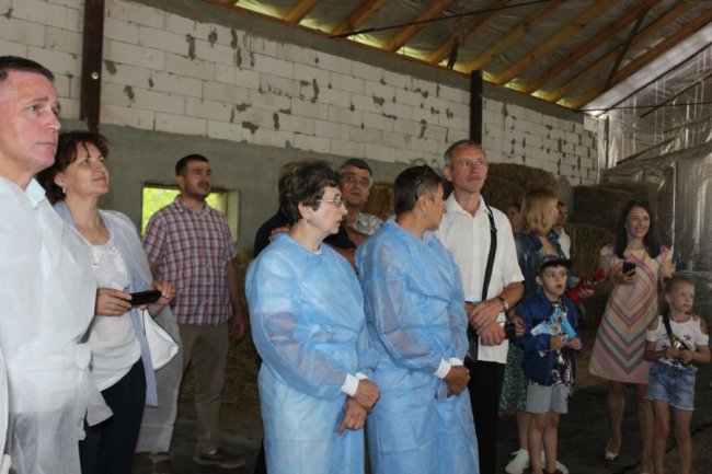 У волинській громаді відкрили сімейну молочну ферму «Папики». ФОТО