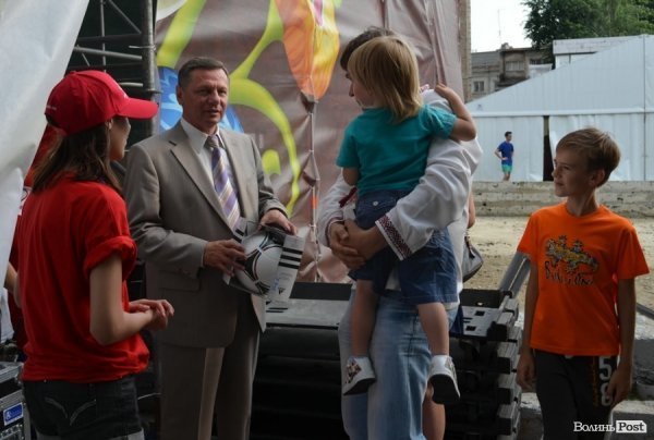 У Луцьку під Танок на Майдані Конго стартував KIA Fan Fest