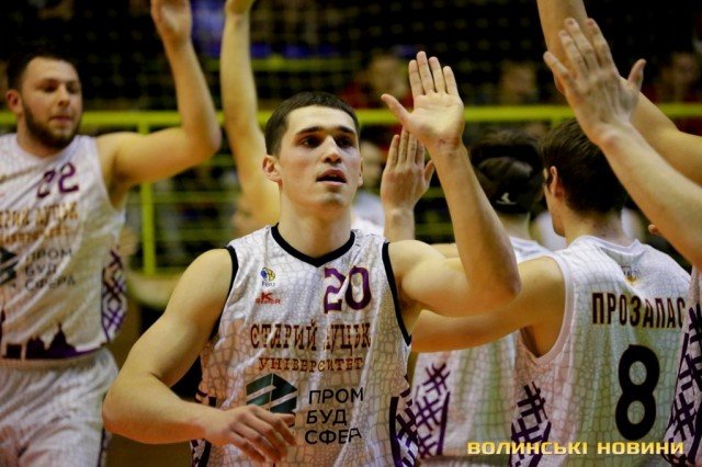 Баскетболісти «Старого Луцька» обіграли команду з Житомира. ФОТО