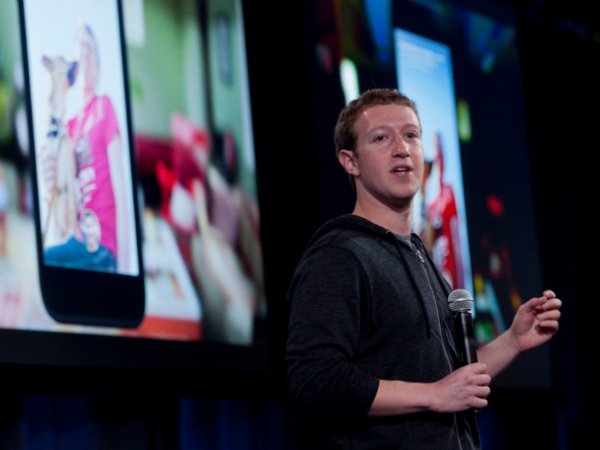 Facebook розробив свій смартфон, – ЗМІ. ФОТО. ВІДЕО