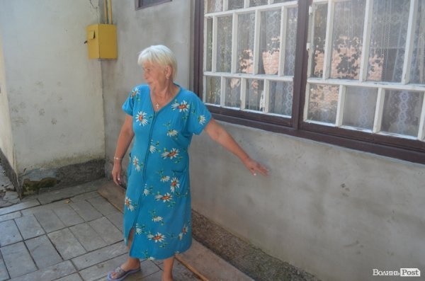 Вода піднялася до цієї позначки