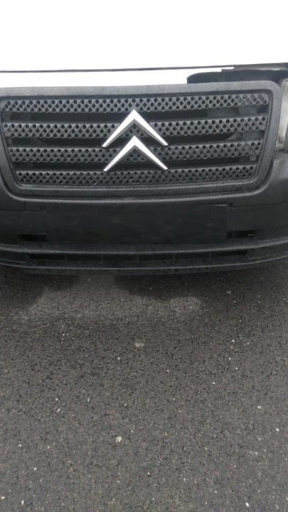 На «Ягодині» вилучили авто з «перебитими» номерами