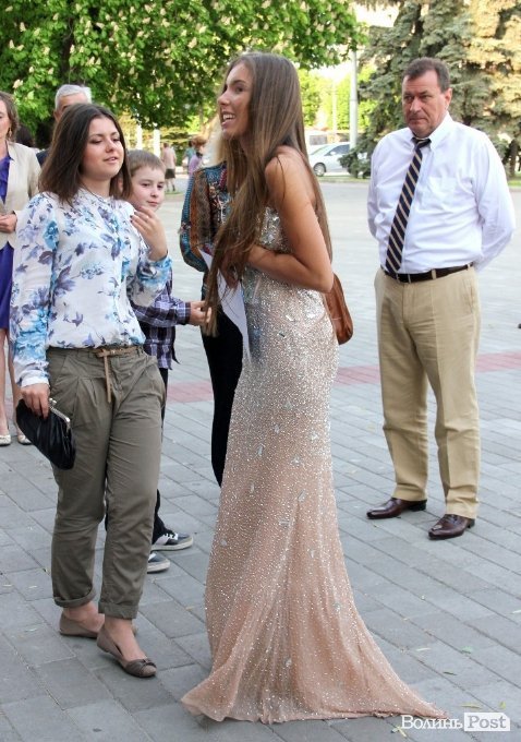 Луцьк відгуляв шкільні випускні. ФОТО