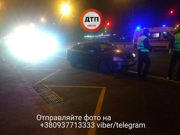 У Києві «швидка» протаранила автівку: 5 постраждалих