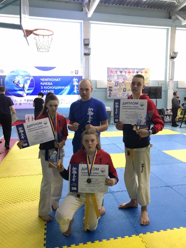 Волинські каратисти вибороли призові місця на чемпіонаті в Києві. ФОТО