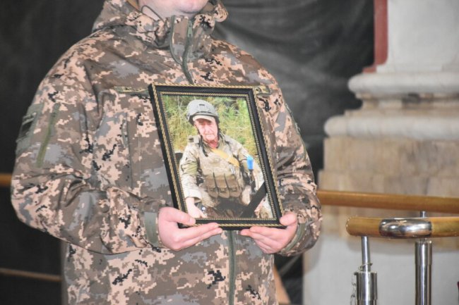 У Луцьку провели в останню дорогу полеглого Героя Ігоря Охремчука