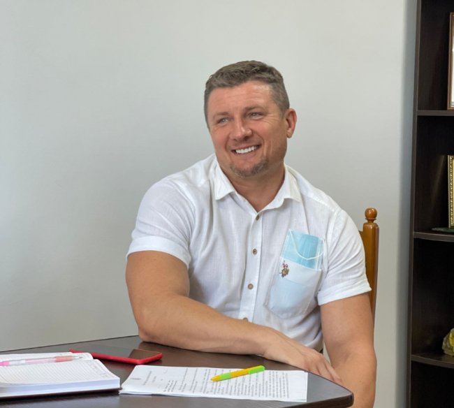 «Районна рада не зобов’язана передати громадам усе майно», – голова фракції «Слуга народу» Юрій Бондарук