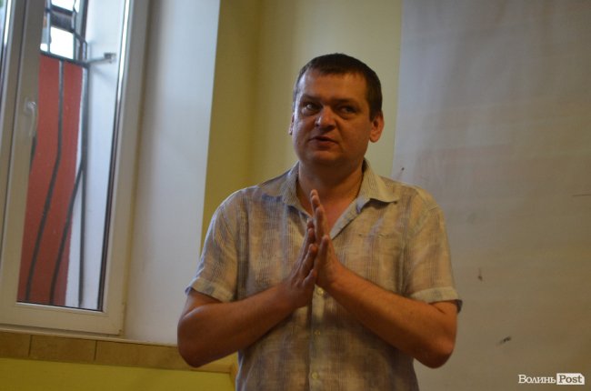 У Луцьку презентували зворушливий проект за участю патрульних і їхніх мам. ФОТО