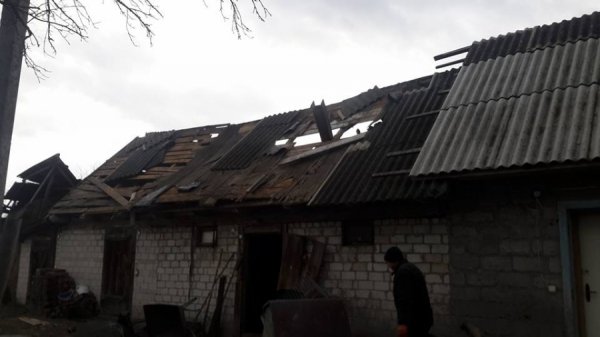 Пошкоджені дахи та паркани: на Волині пройшов смерч. ФОТО